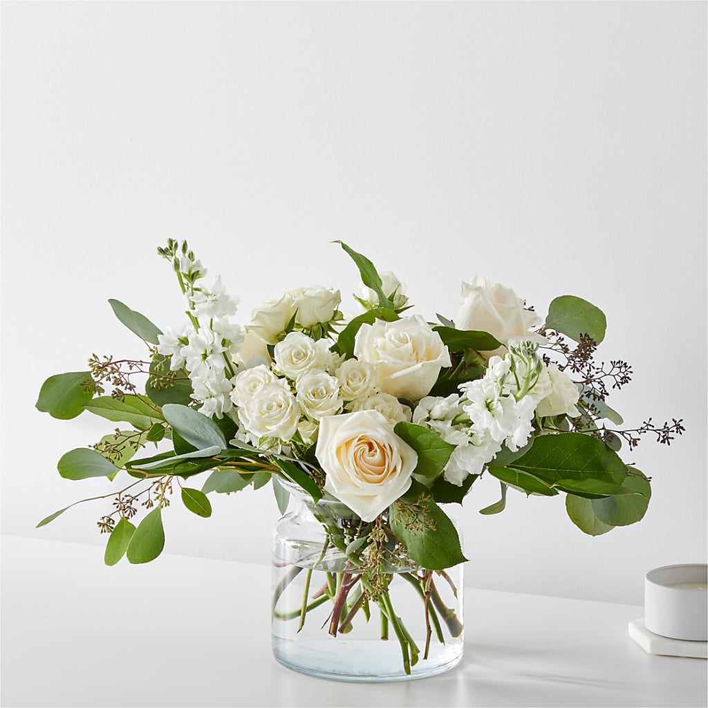 Fresh Linen Bouquet – Greater Derby Flower Shop, Derby KS