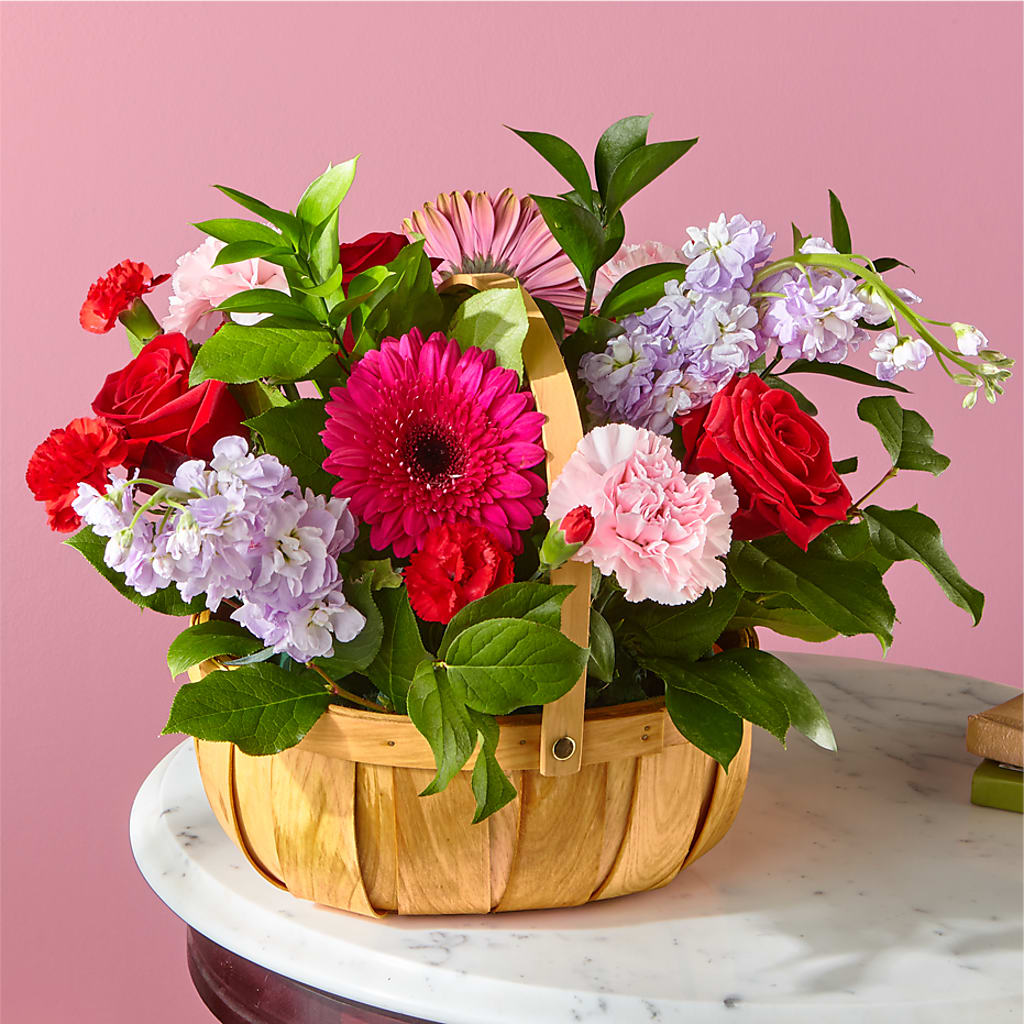 Pink Picnic Basket – Greater Derby Flower Shop, Derby KS