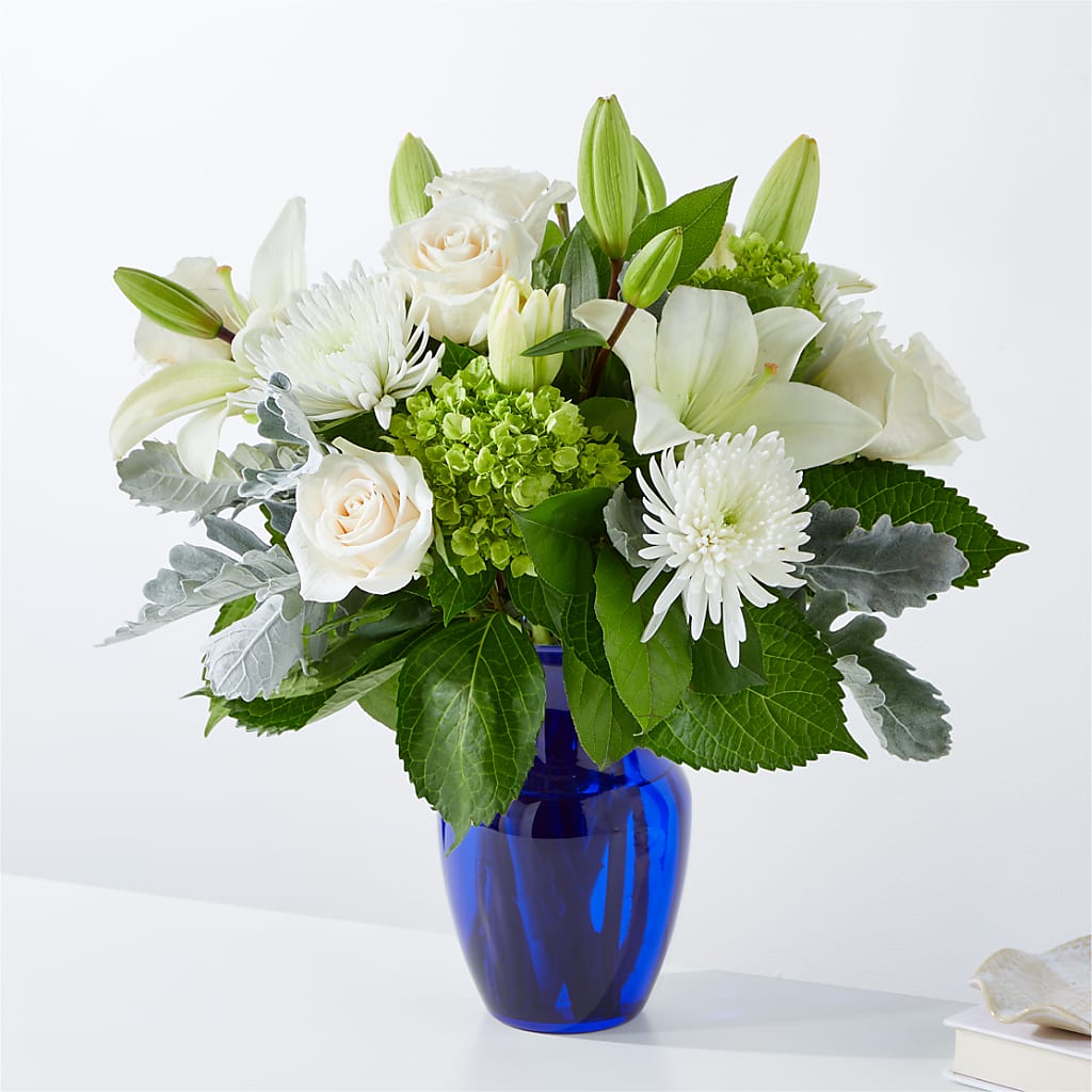 Snowy Dreams Bouquet – Greater Derby Flower Shop, Derby KS