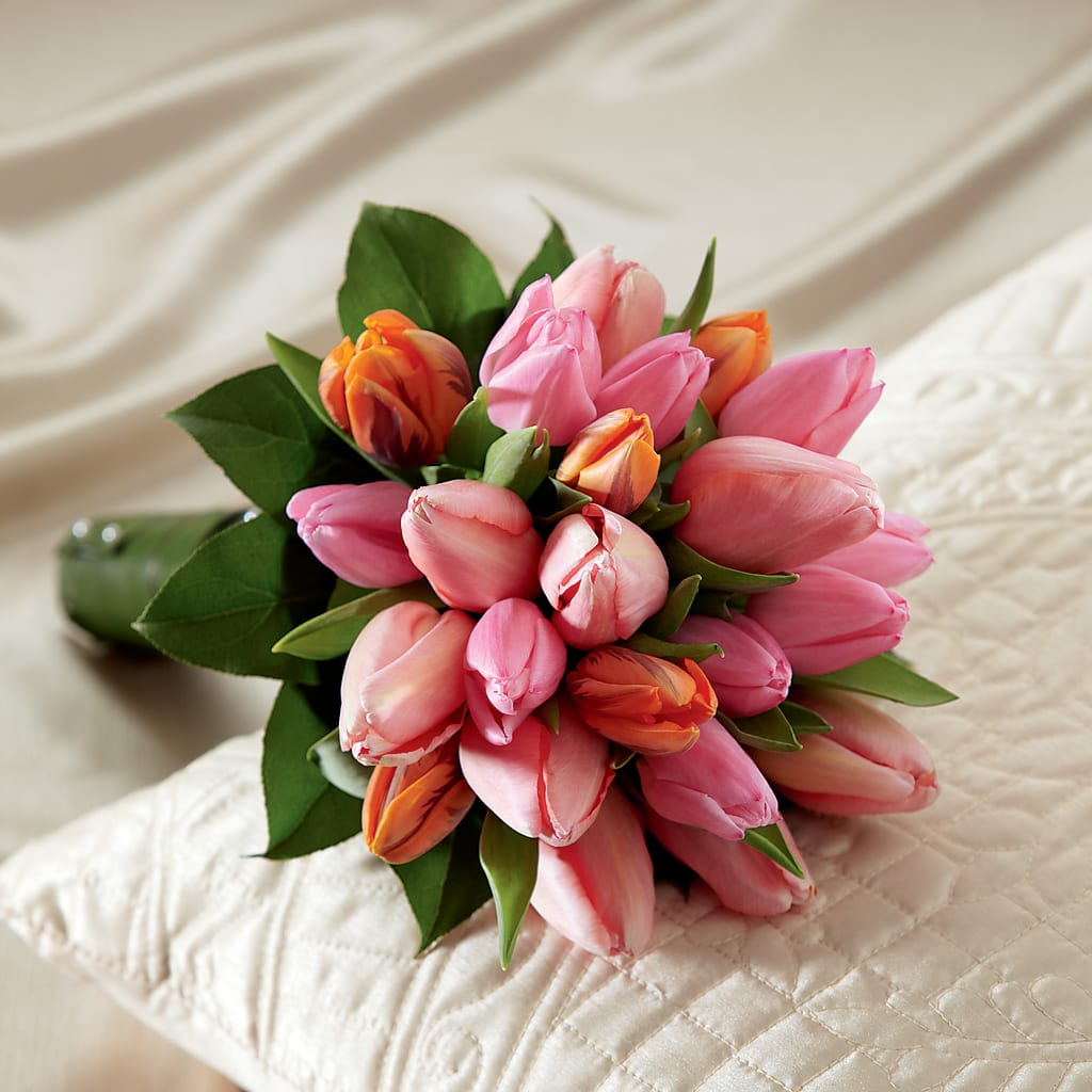 Embraceable Bouquet – Greater Derby Flower Shop, Derby KS