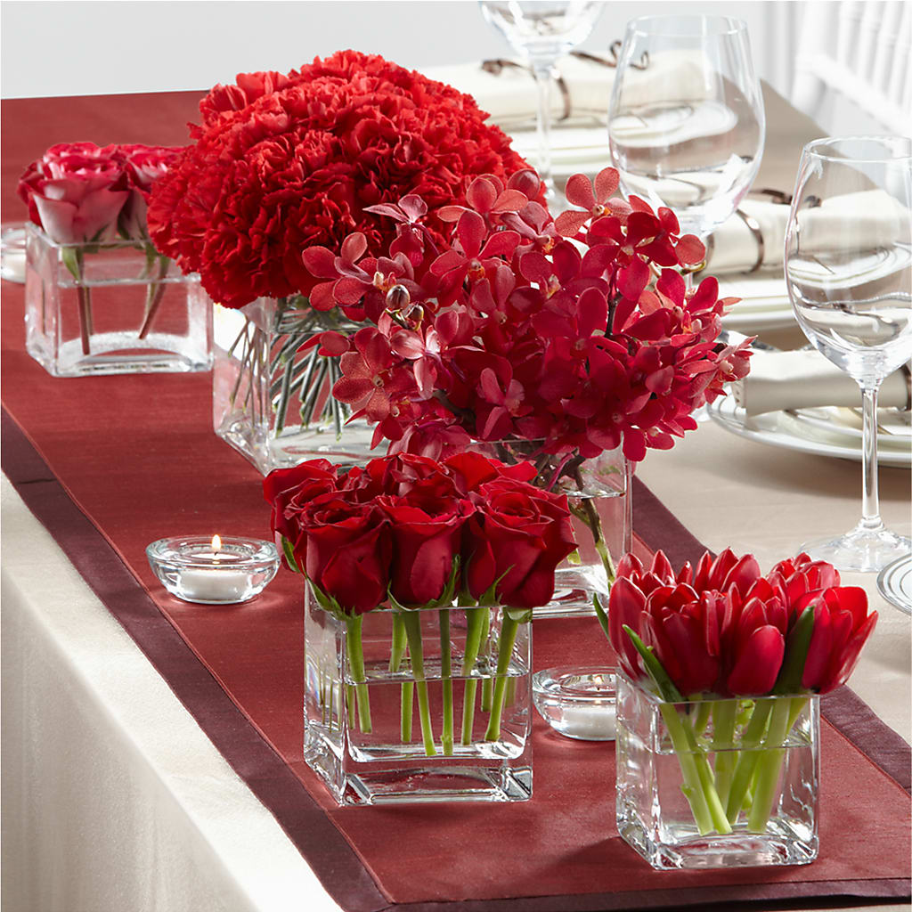 Modern Grace Centerpiece – Greater Derby Flower Shop, Derby KS