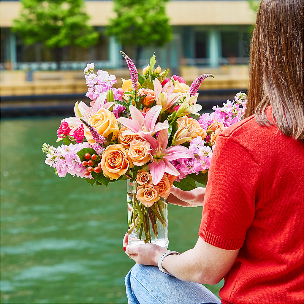 Bisous Bouquet –  Greater Derby Flower Shop, Derby KS